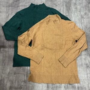 Old Navy Women's Mock-neck Sweaters in Green and Tan